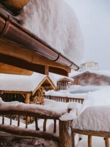 unsafe roof with snow that could lead to death 